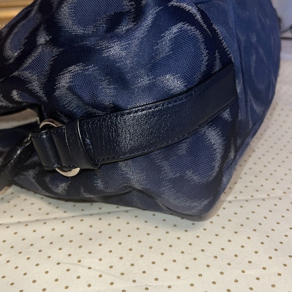 COACH Textured leather Hobo style shoulder bag with 2 hang tags - Picture 9 of 14